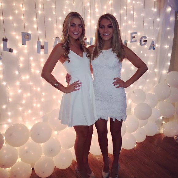 Meet your Posher, Alex - Picture 3 of 3